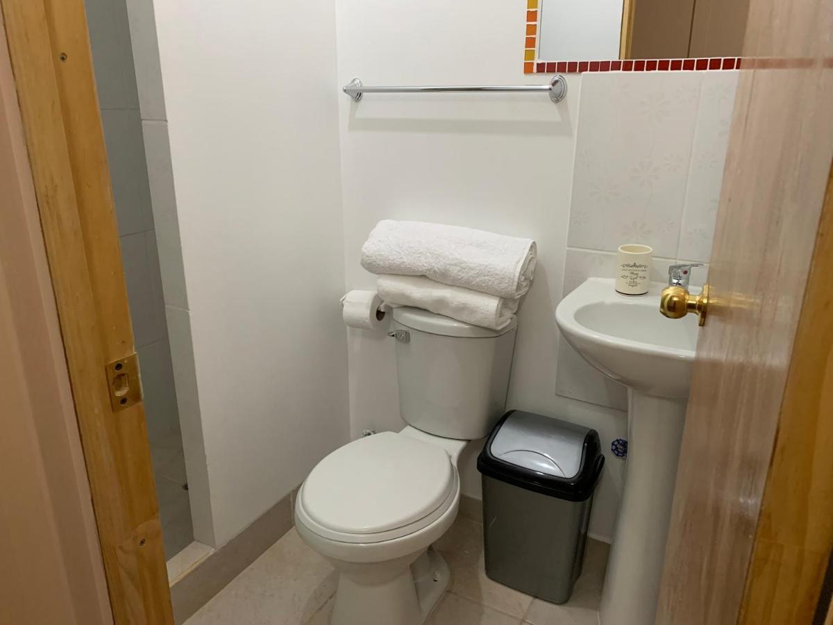 אנטופגסטה Hostal Iria מראה חיצוני תמונה