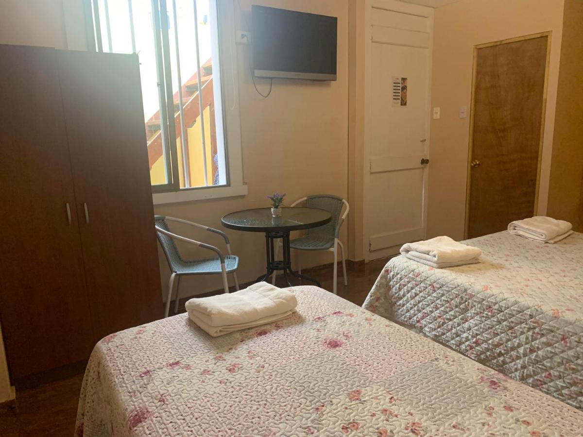 אנטופגסטה Hostal Iria מראה חיצוני תמונה