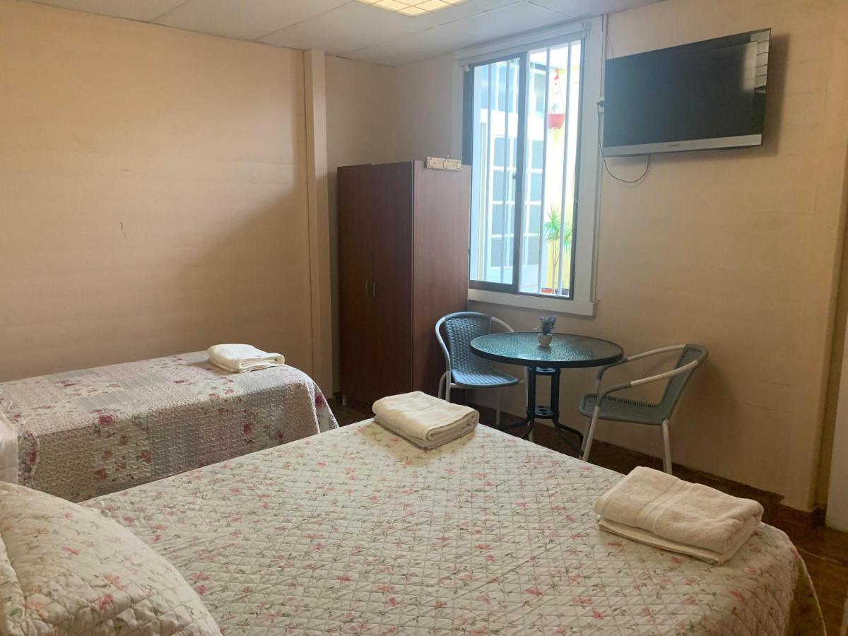 אנטופגסטה Hostal Iria מראה חיצוני תמונה