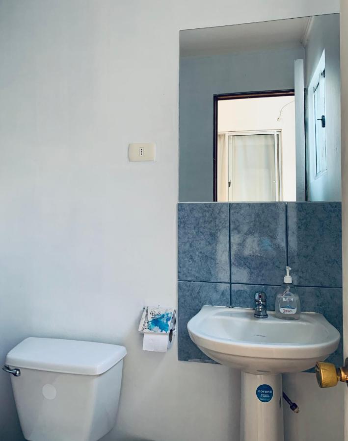 אנטופגסטה Hostal Iria מראה חיצוני תמונה